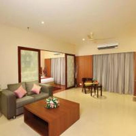 Jk Residency Cheruvathur Luaran gambar